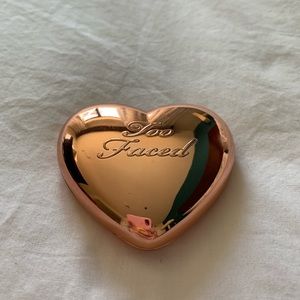 Too Faced Ray of Light highlighter